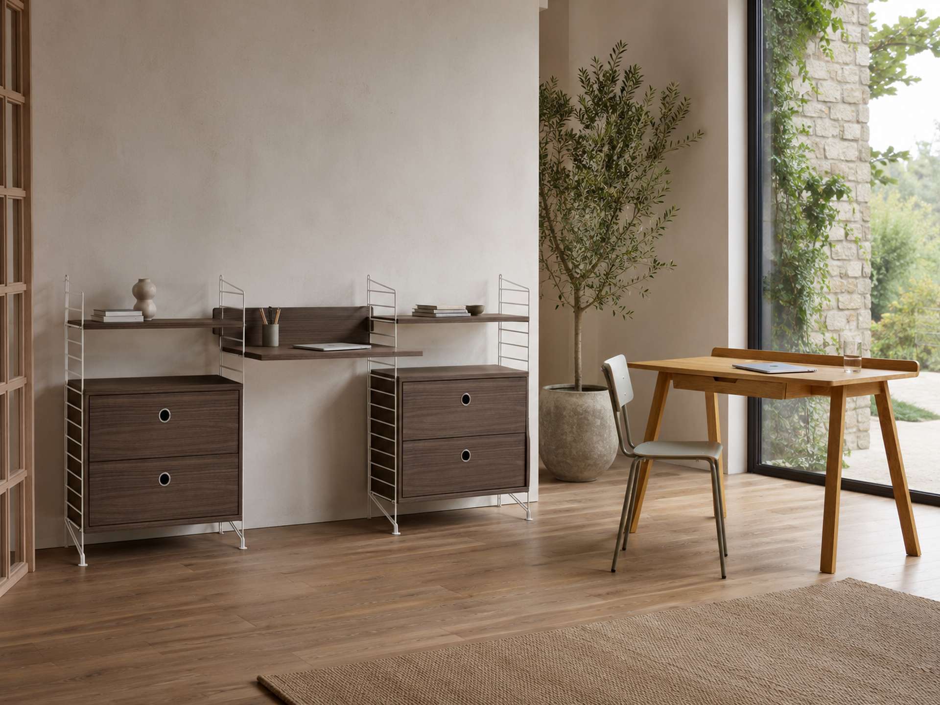 Designer Schreibtische entdecken Designer Schreibtische mit Arbeitsflächen, Ablagen und modularen Arbeitsplatzsystemen