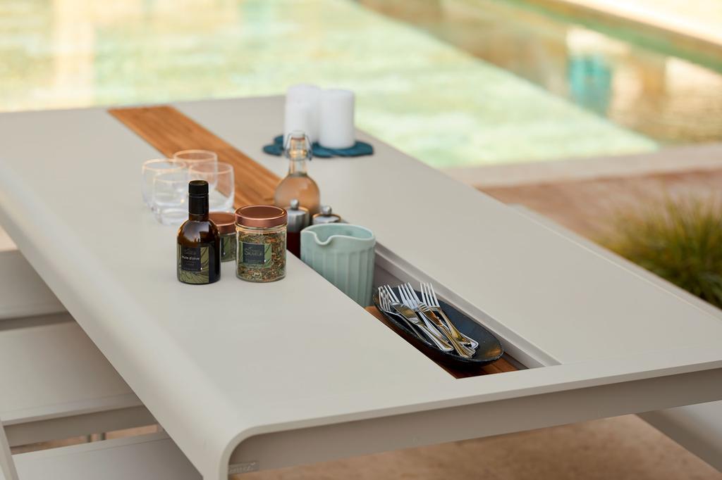 fermob bellevie tisch 196x90 cm mit aufbewahrung lehmgrau