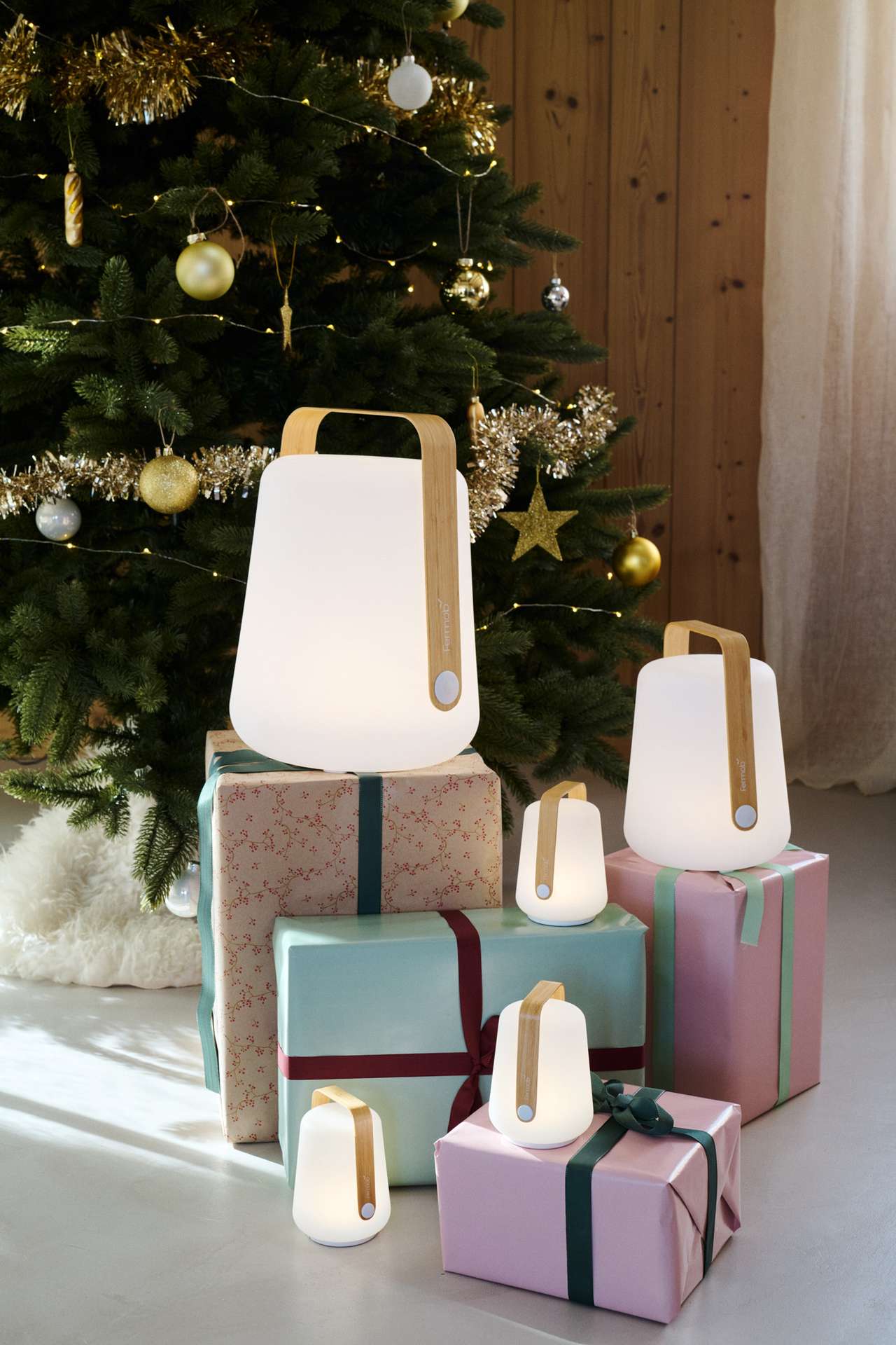 Balad2 Leuchte Bamboo – Tragbare Outdoor-Leuchte mit Bambusgriff Höhe 25 cm Balad2 Akku Leuchte Bamboo – Stilvolle Outdoorlampe mit Bambushenkel Höhe 38 cm