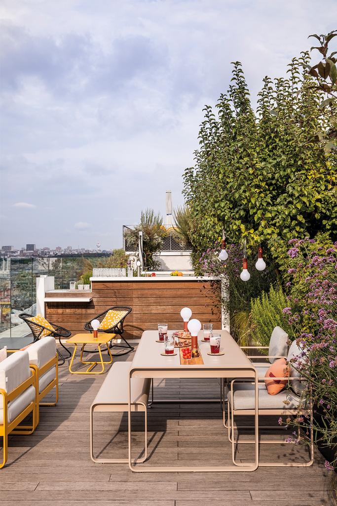 Bellevie Outdoor Bank 161 cm latte beige Bellevie Tisch 196 x 90cm mit Aufbewahrung Latte Beige