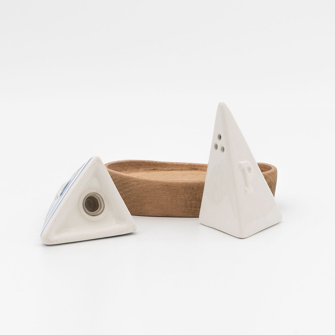 Salz- und Pfefferstreuer Segelboot Design