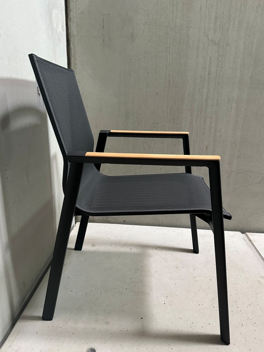 Aspen Armlehnstuhl mit Teakholz für den Garten Kohle