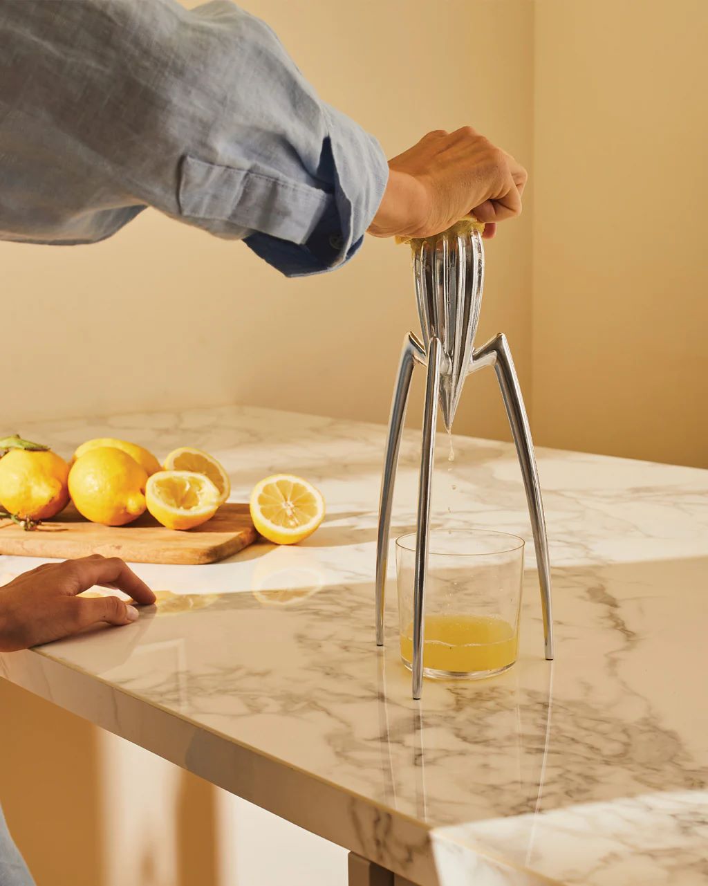 Juicy Salif Zitronenpresse – ikonisches Design aus Aluminium, Ø 14 cm, Höhe 29 cm
