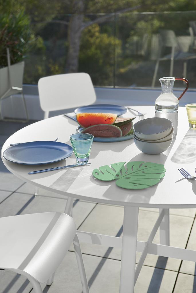 Gartentisch So'o rund Ø 117 cm Latte Beige Gartentisch So'o rund Ø 117 cm Latte Beige