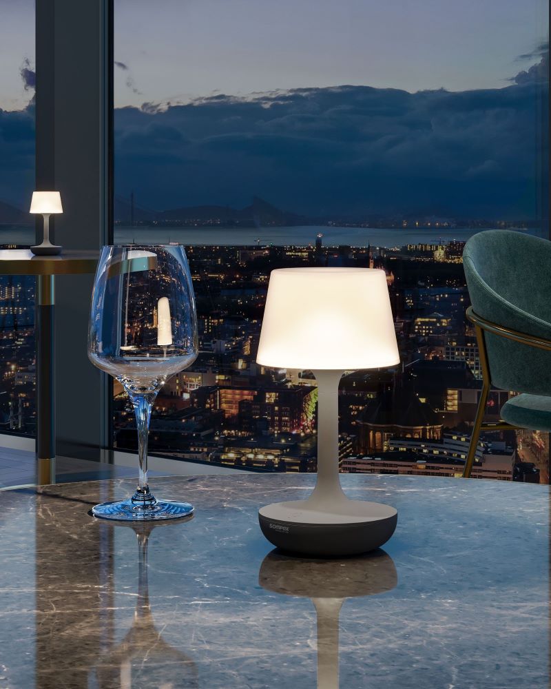 GINN - Moderne Akku-Tischleuchte GINN - Moderne Akku-Tischleuchte