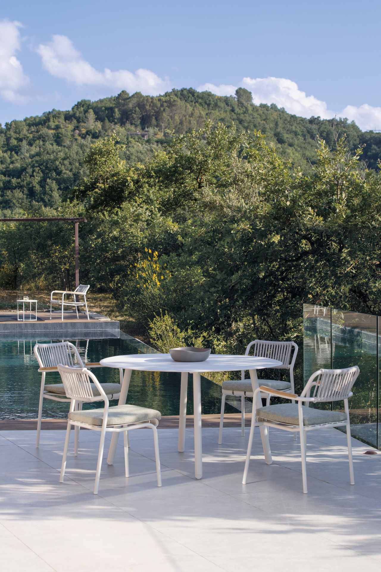 Verdea Rope schicker Outdoorstuhl mit Armlehne