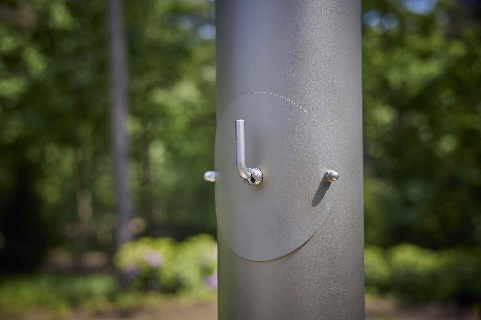 Quaruba Außenkamin Edelstahl matt Quaruba Außenkamin Edelstahl matt Mit Rollen 4 Seiten Glas XXL
