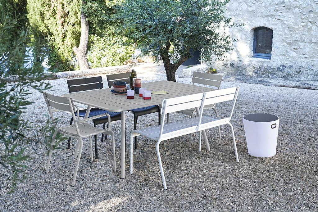 Luxembourg Outdoor-Tisch 165x100 cm Latte Beige Luxembourg Outdoor-Tisch 165x100 cm Latte Beige