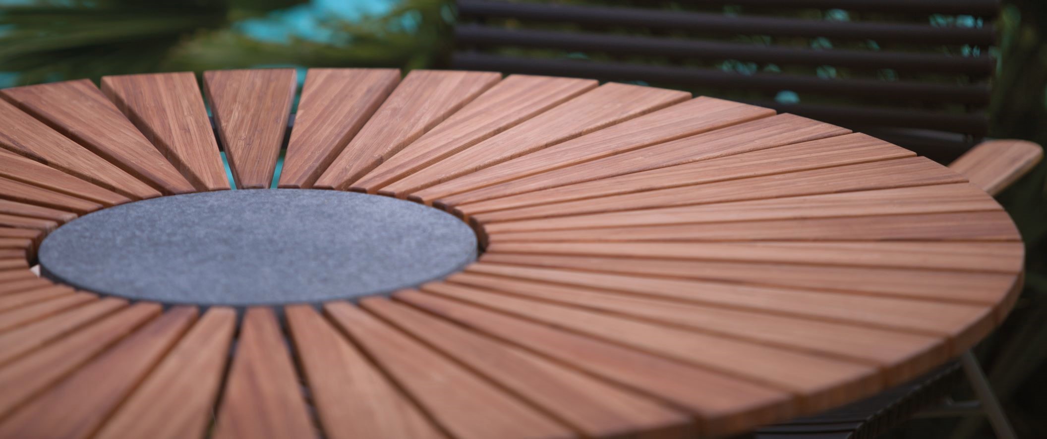 Bambus Gartenmöbel Tisch Bambus Gartenmöbel Tisch der gut gereinigt und gepflegt aussieht