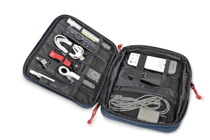 Kabeltasche GO URBAN TECH POUCH - für Elektronikzubehör aus rPET blau Kabeltasche GO URBAN TECH POUCH - für Elektronikzubehör aus rPET blau