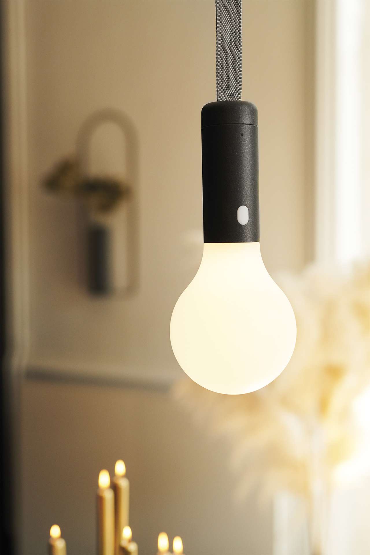 APLÔ kurzer Hängegurt für Lampe H.24 cm – Gurt mit Klettverschluss