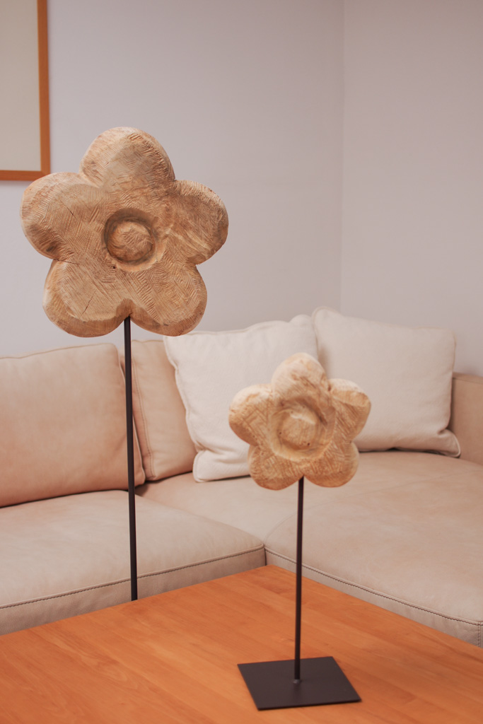 Holzblume auf Metallfuß, Höhe 130 cm Sonderpreis