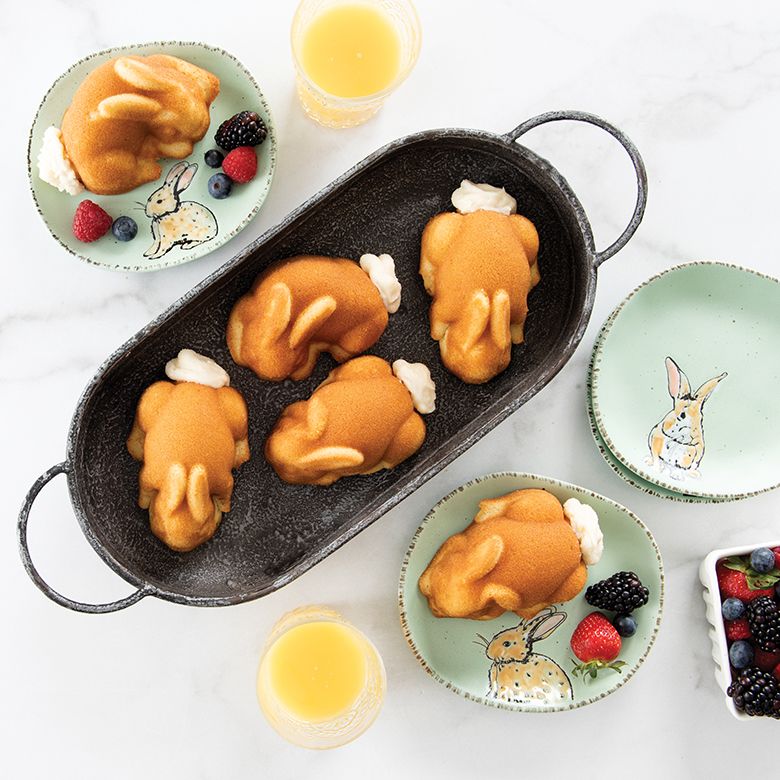 90148_overhead_bunny_cakelet_recipe_e Backform für Oster - Hasen "Baby Bunny Kuchen"