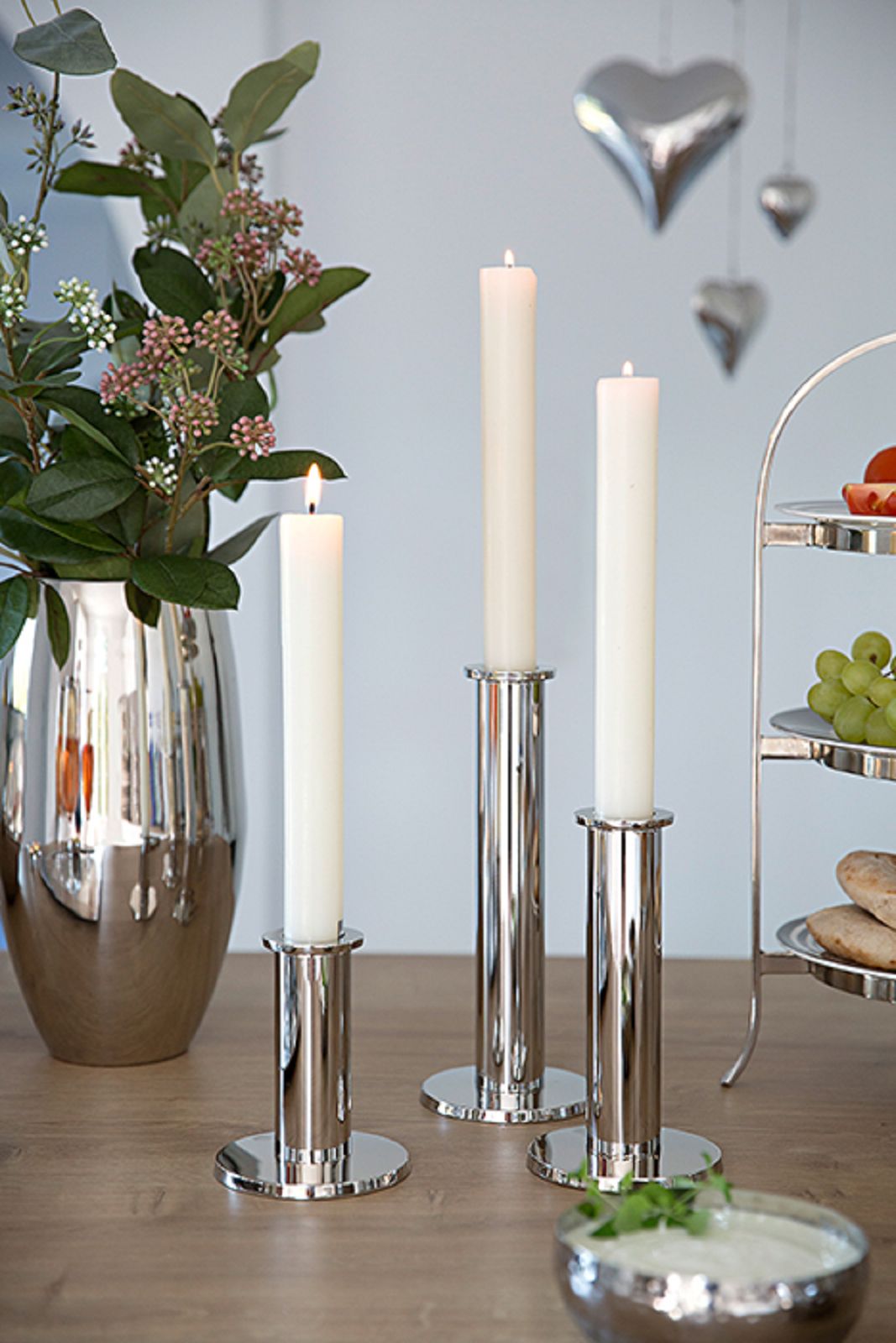 STRATO silberner Kerzenhalter für Stabkerzen