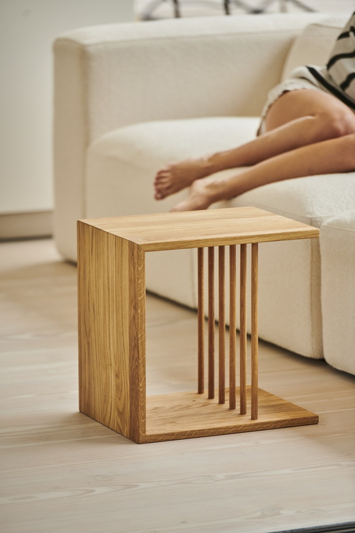 DOMO moderner Beistelltisch – Massivholz aus geölter Eiche 45 x 80 x 35 cm