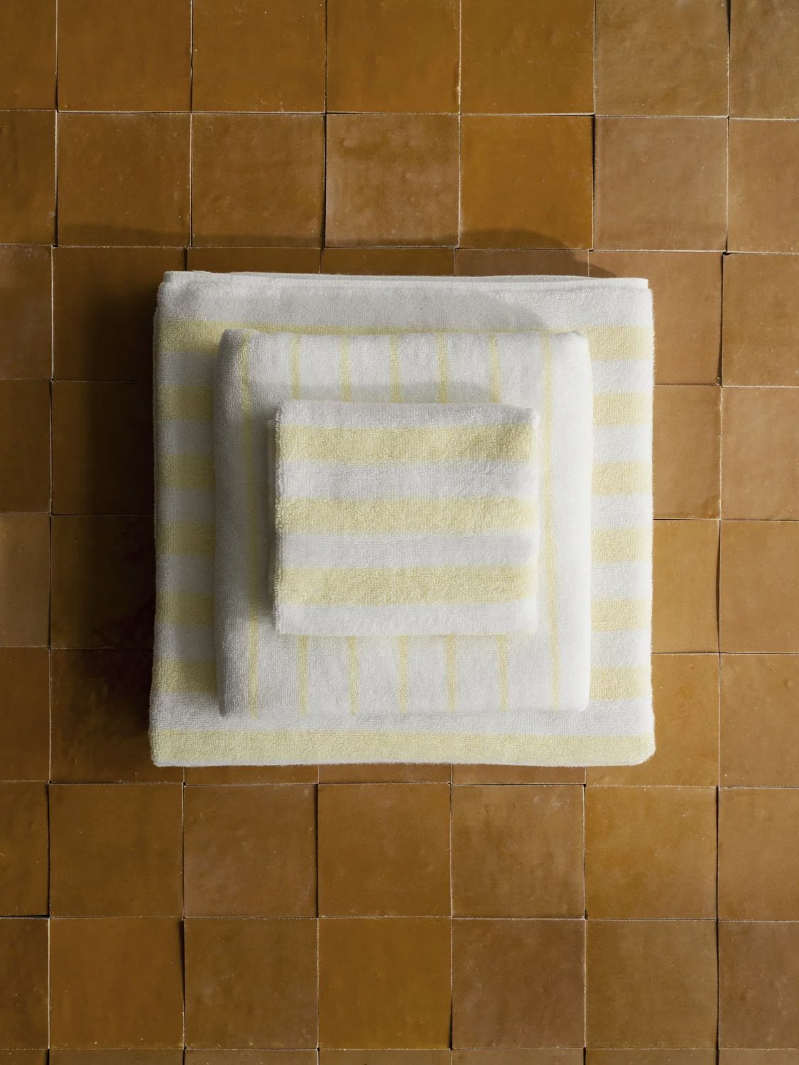 Arto 2er Set Gästehandtücher gestreift - weiches Baumwoll-Frottee Magnet Arto 2er Set Gästehandtücher gestreift - weiches Baumwoll-Frottee Magnet