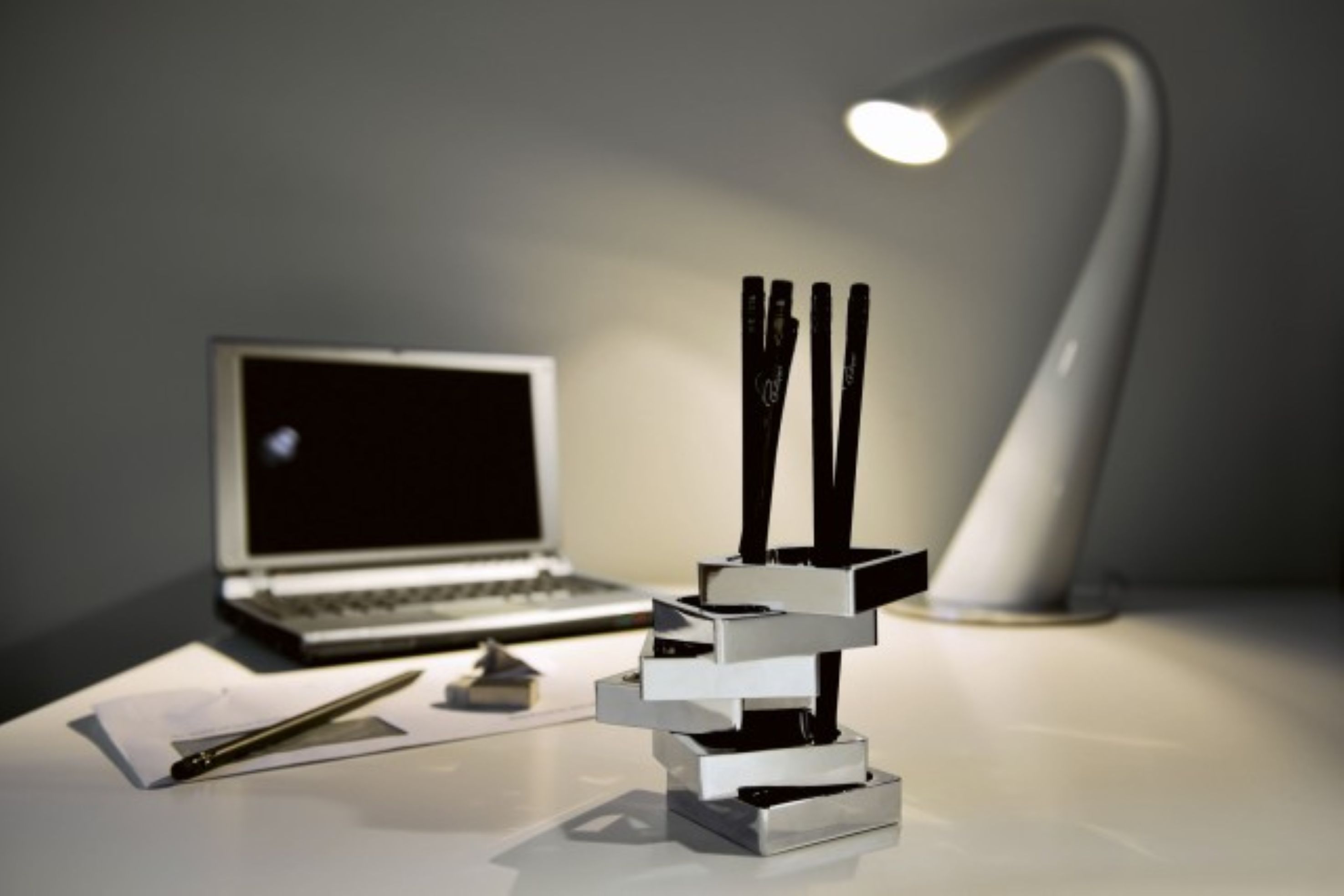 Zick Zack Stifthalter silber Zick Zack Stifthalter silber