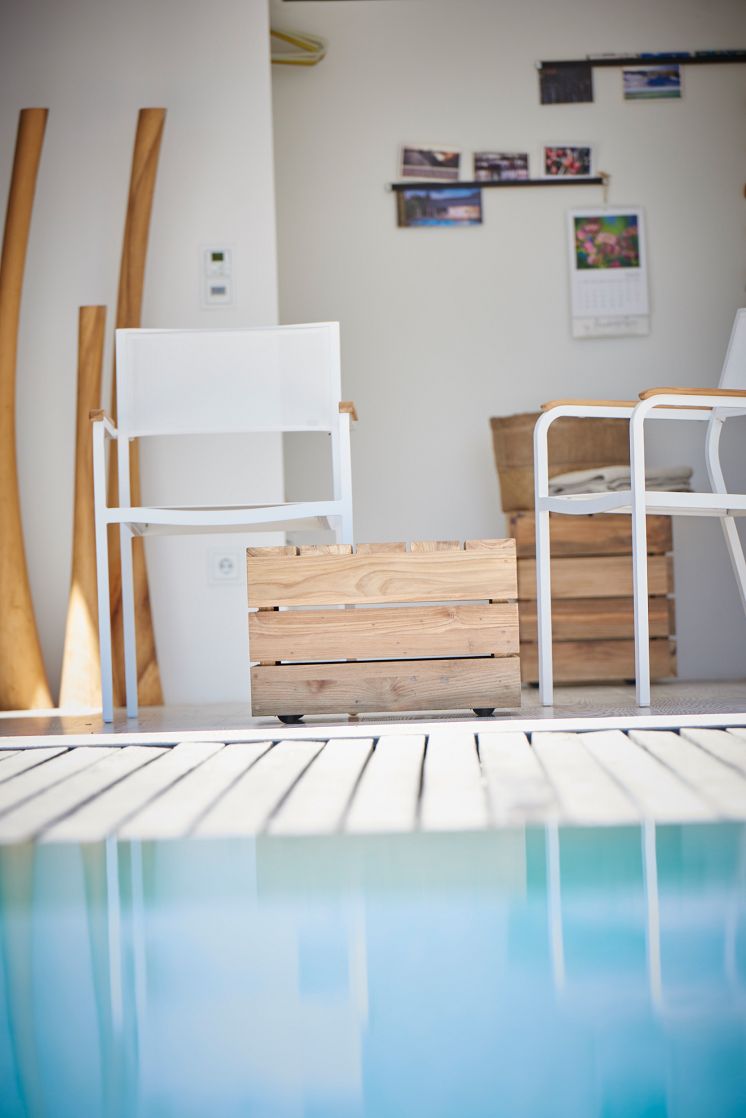 Move Outdoor-Beistelltisch
