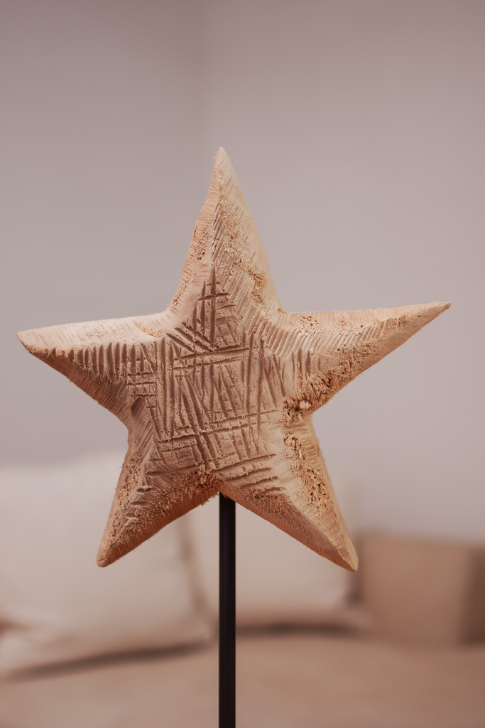 Holzstern auf Eisenständer Natur 50 cm