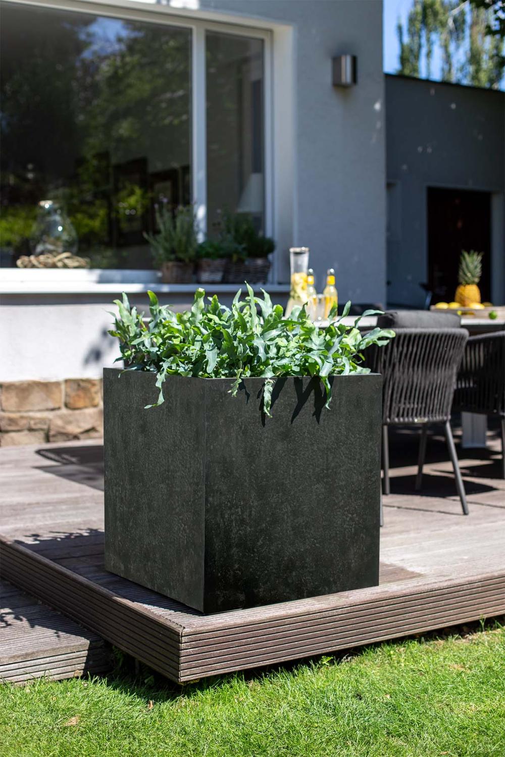 Roccastone würfelförmiger Betonpflanzkübel 60 x 64 cm anthrazit
