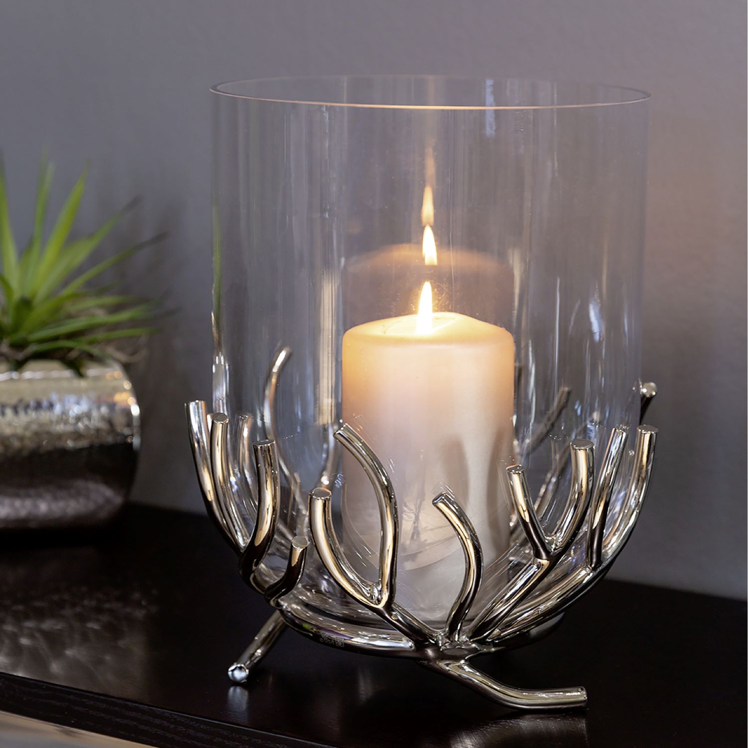 RAMUS Windlicht mit silbernen Verästelungen RAMUS Windlicht mit silbernen Verästelungen