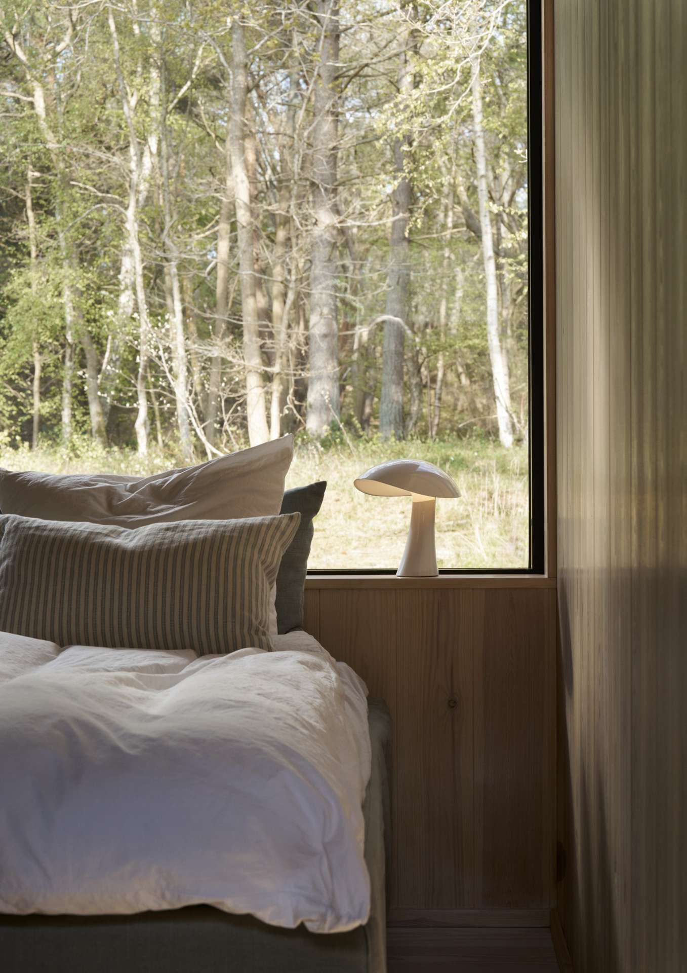 Rumee tragbare Tischleuchte Night Blau