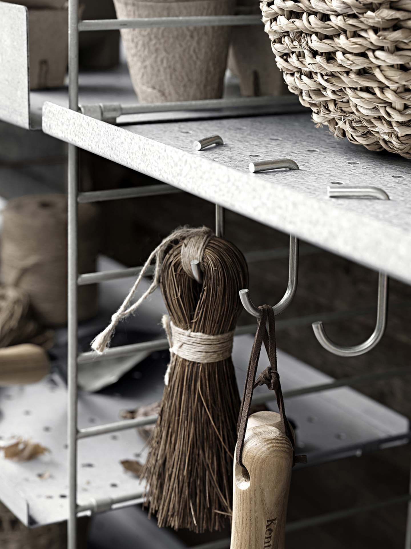 String System Haken für Metallböden 5er Set Dunkelgrau