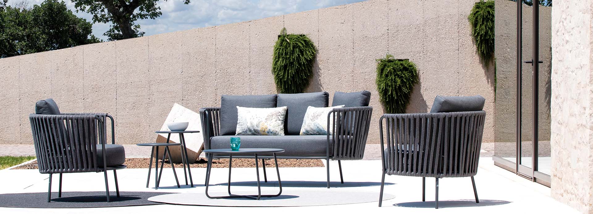 Moderne Lounge Möbel von Vermobil für die Terrasse