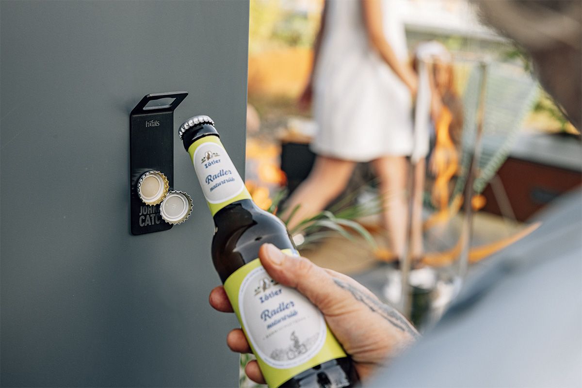 Johnny Catch Magnet Flaschenöffner schwarz Johnny Catch Magnet Flaschenöffner schwarz