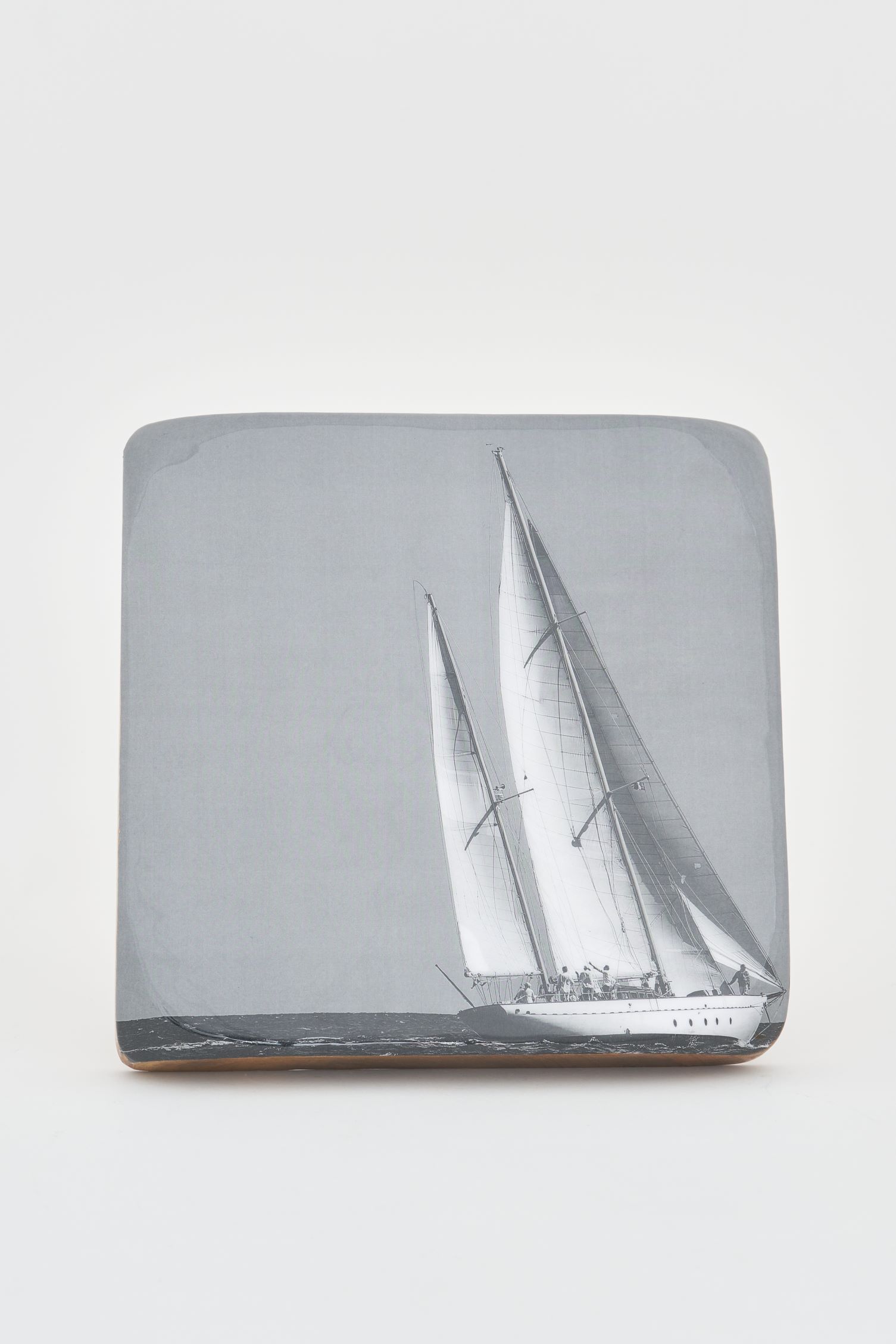 Wandbild Segelschiff auf Holzblock Wandbild Segelschiff auf Holzblock