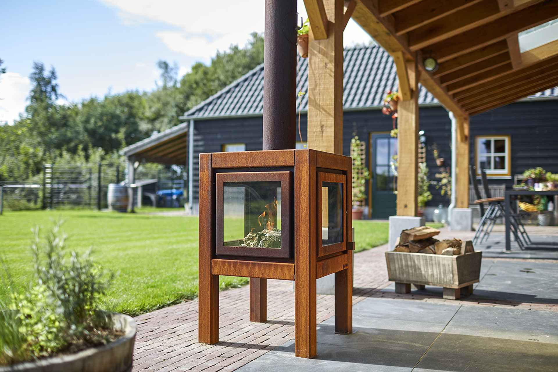 Quaruba Terrassenkamin Corten-Stahl Mit Rollen XXL 3 Seiten Glas + Hitzeschild