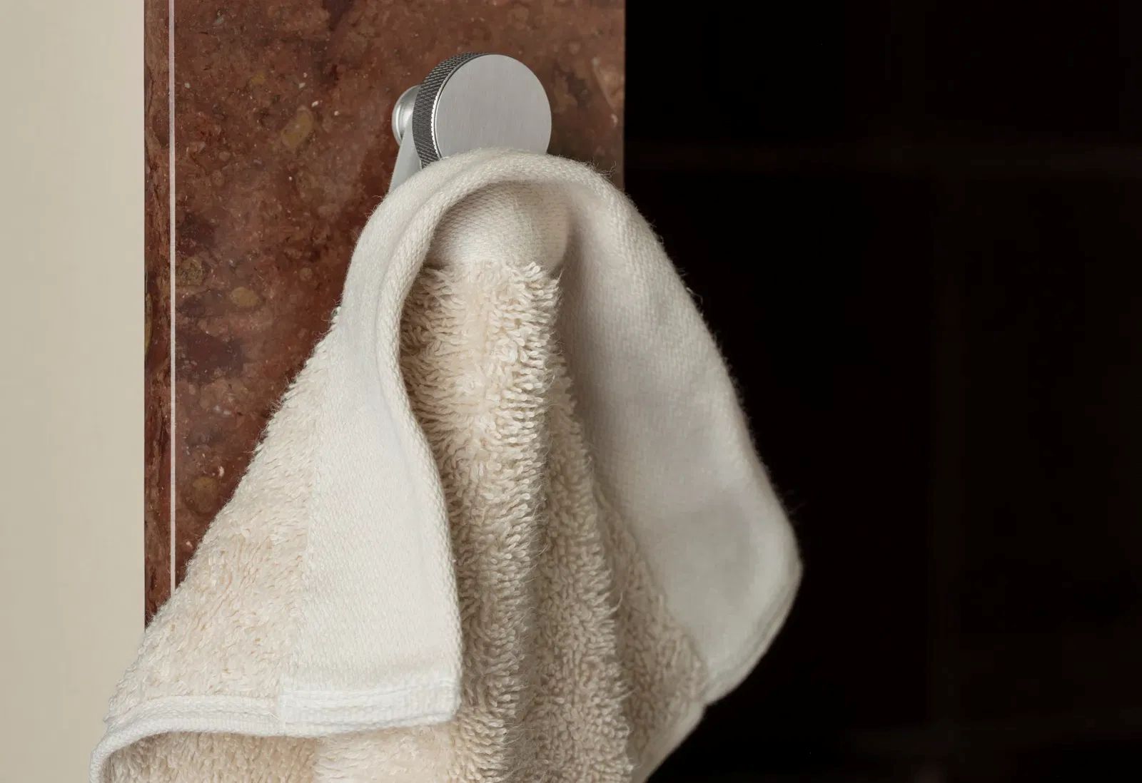 Rof Wandhaken rund 2er-Set – Design Haken mit Rändelstruktur Weiß