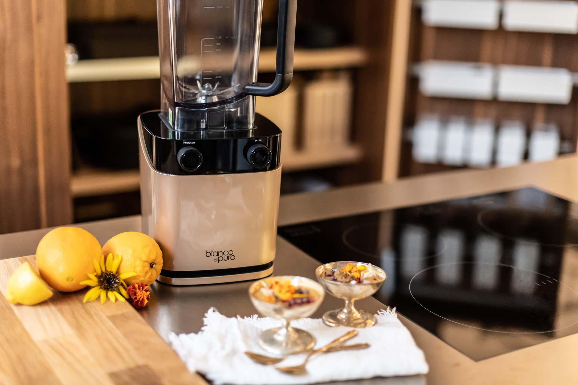 Hochleistungsmixer Volto N matt silver inkl. Tri-Set