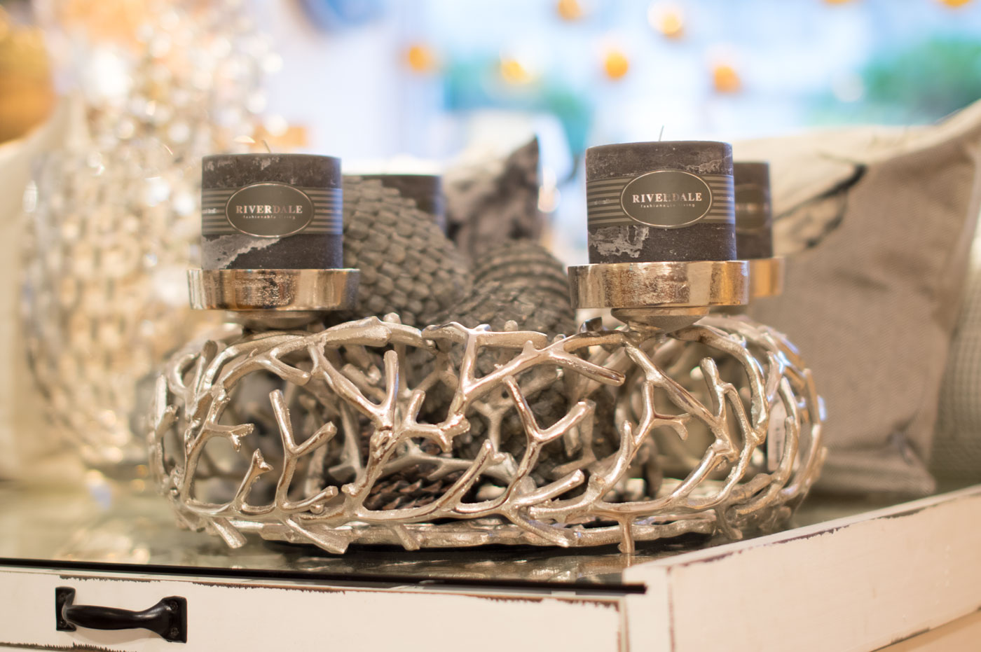 Astkranz mit 4 Kerzenhaltern – Adventskranz aus Aluminium