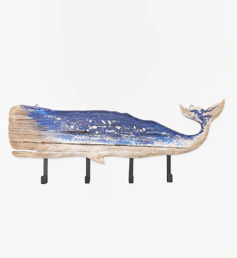 Garderobe aus walförmigem Altholz