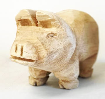 Glücksschwein aus Holz - Höhe 20 cm Glücksschwein aus Holz - Höhe 20 cm