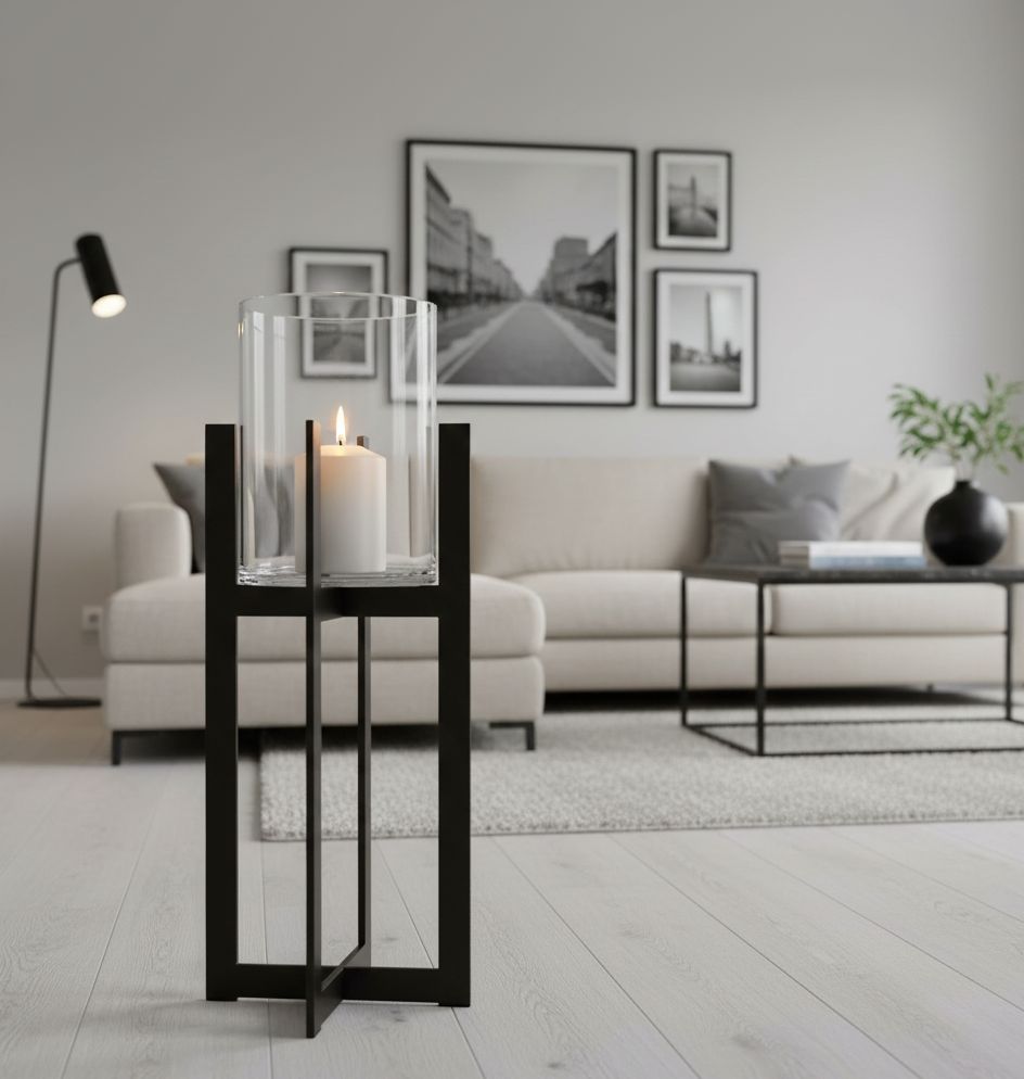 Windlicht Bolton - Elegantes Windlicht aus Eisen, schlichtes & warmes Design für Zuhause Höhe 85 cm Windlicht Bolton - Elegantes Windlicht aus Eisen, schlichtes & warmes Design für Zuhause Höhe 85 cm