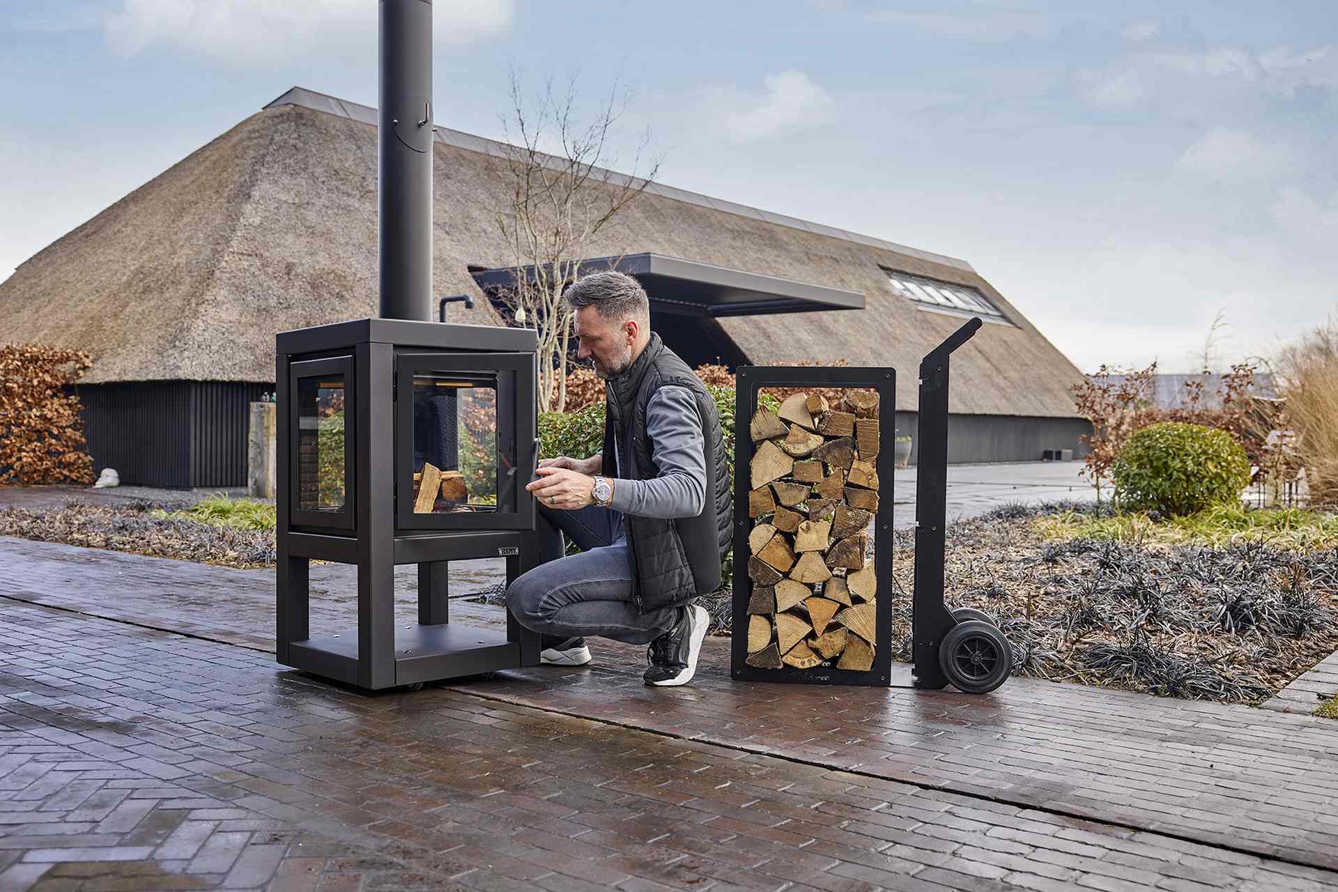 Quaruba Gartenofen Schwarz Mit Rollen XXL 4 Seiten Glas