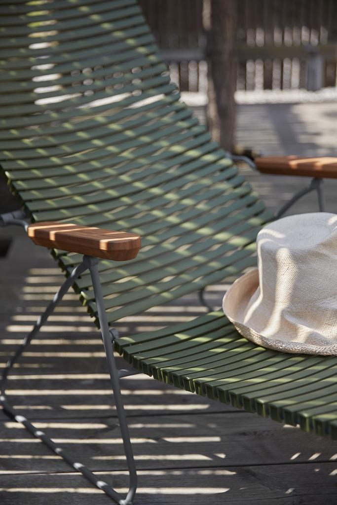 Liege Click Sunlounger Outdoor sand
