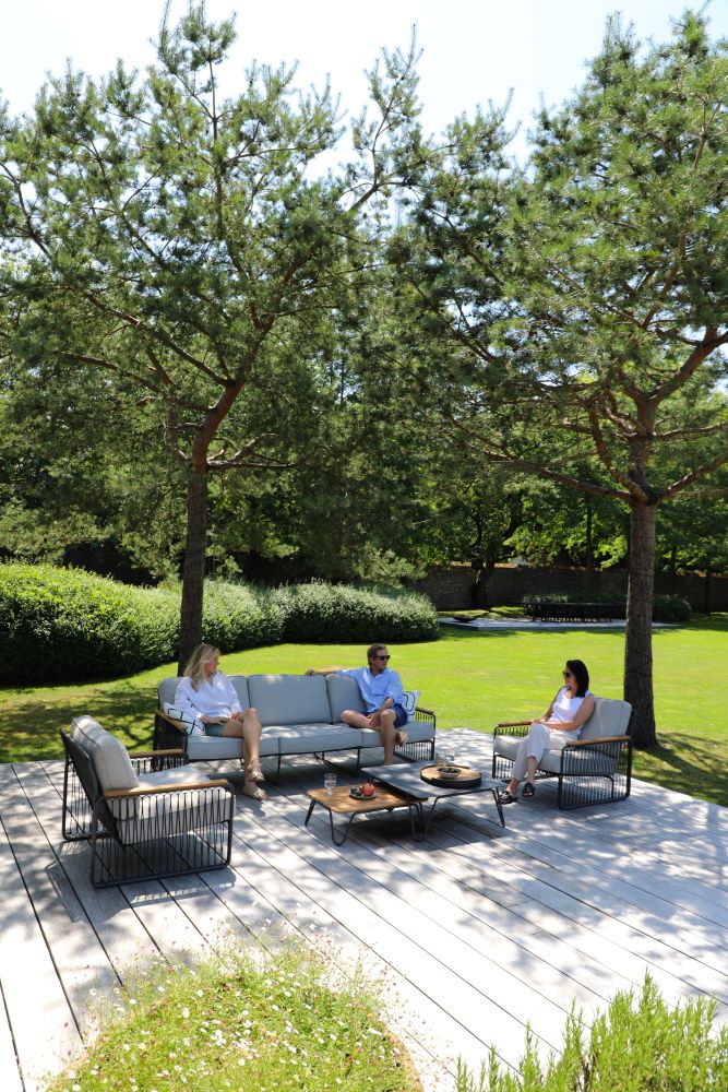 RIVA quadratischer Lounge Tisch aus Aluminium RIVA quadratischer Lounge Tisch aus Aluminium