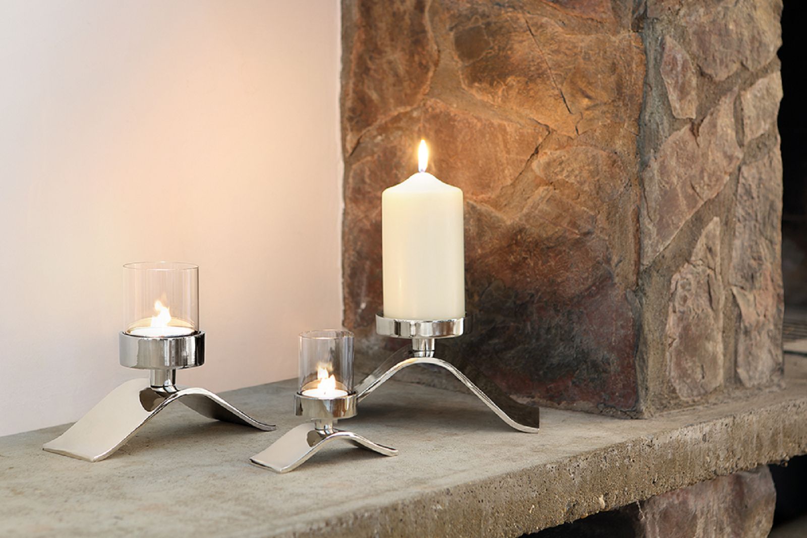 WAVE Teelichthalter 1-flammig - wellenförmiges Design