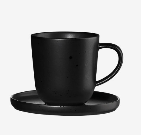 KURO Espressotasse mit Unterteller 80 ml – Schwarz.png KURO Espressotasse mit Unterteller 80 ml – Schwarz