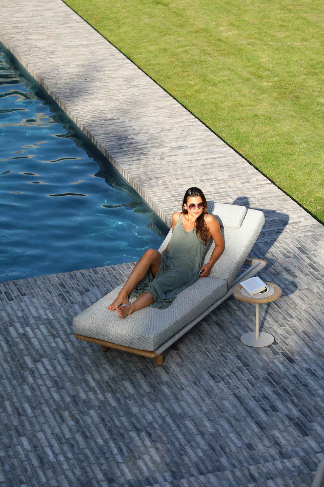 Haven komfortabler Liegestuhl Mokka