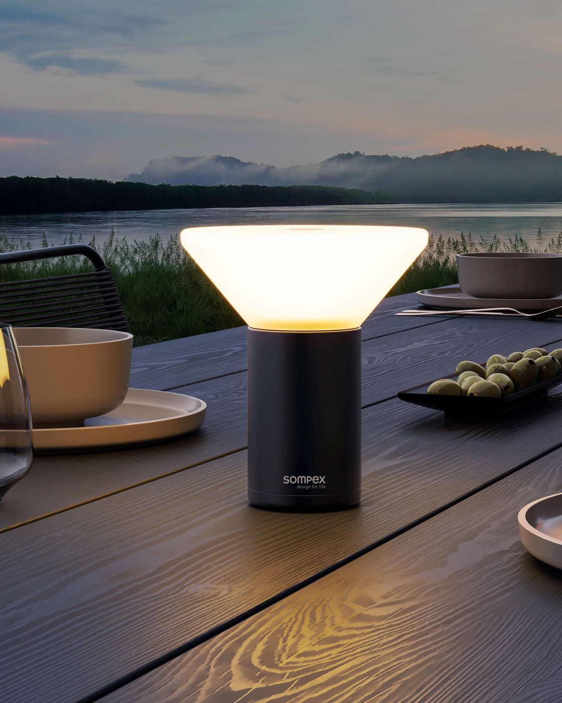 MIKONO Akku-Tisch-Pendelleuchte In- und Outdoor grau