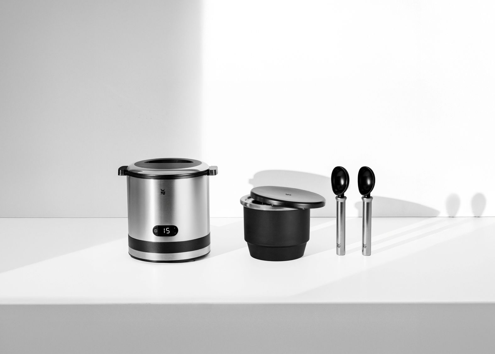 KÜCHENminis Eismaschine 3-in-1 mit 300 ml Gefrierbehälter & LC-Display