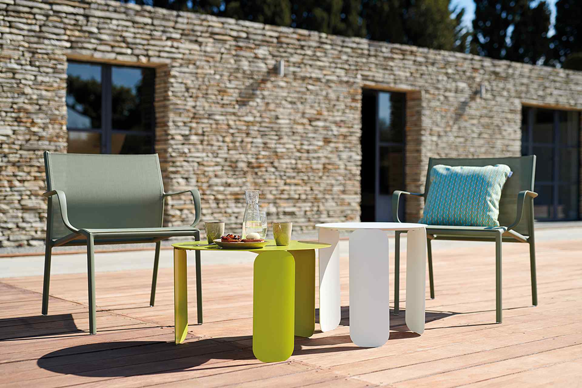 Bebop runder Couchtisch In- und Outdoor latte beige Ø 80 cm Höhe 32,5 cm Bebop runder Couchtisch In- und Outdoor latte beige Ø 45 cm Höhe 45,5 cm