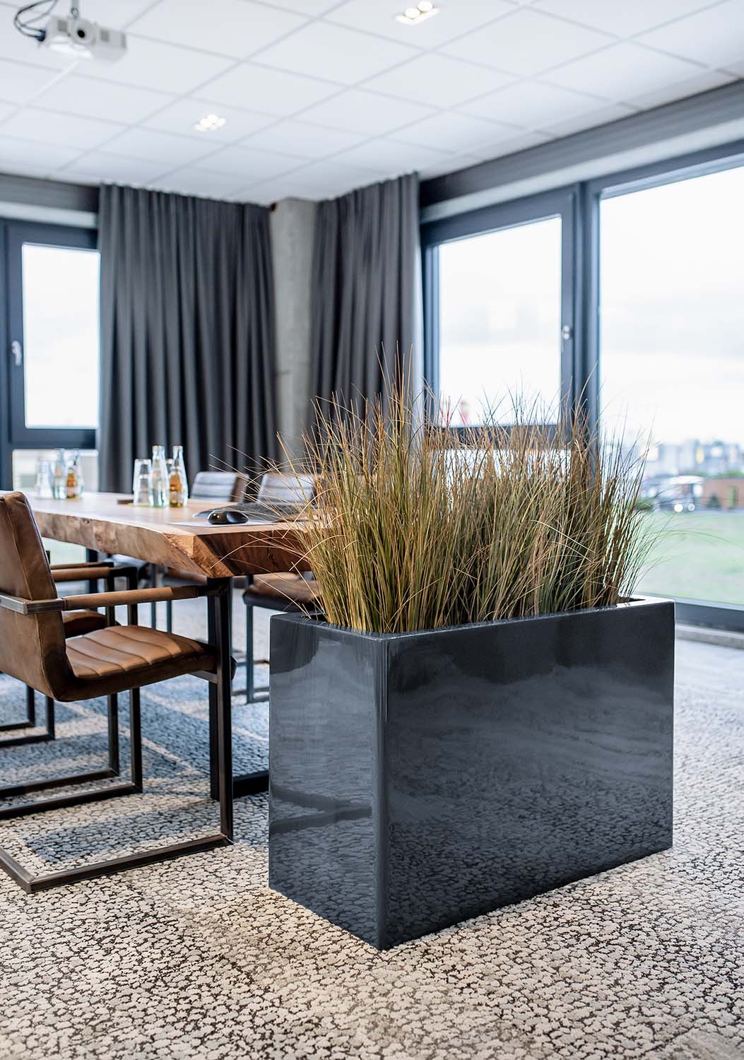 Premium Block Raumteiler - langlebiger Pflanzkübel Premium Block Raumteiler - langlebiger Pflanzkübel