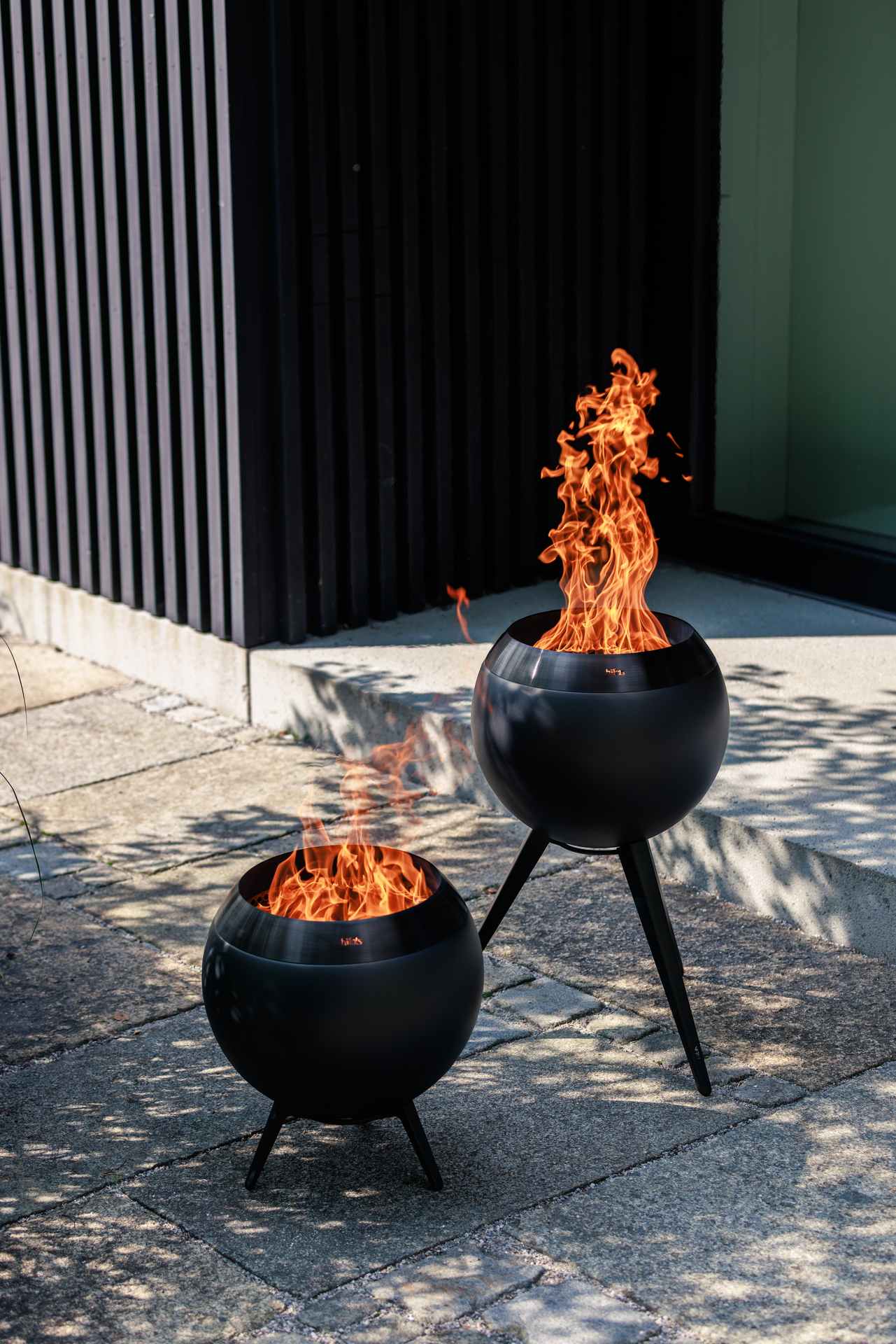 MOON 45 Feuerschale Ø 45 cm All Black / hoch