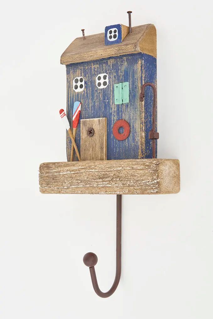 Maritime Garderobe „Strandhaus“ – Praktisch und dekorativ Maritime Garderobe „Strandhaus“ – Praktisch und dekorativ