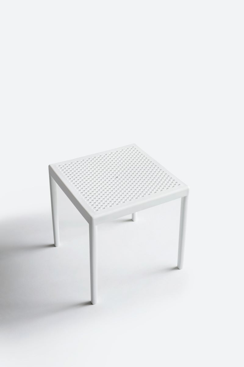 Minush stapelbarer Outdoor Kaffeetisch weiß Minush stapelbarer Outdoor Kaffeetisch weiß